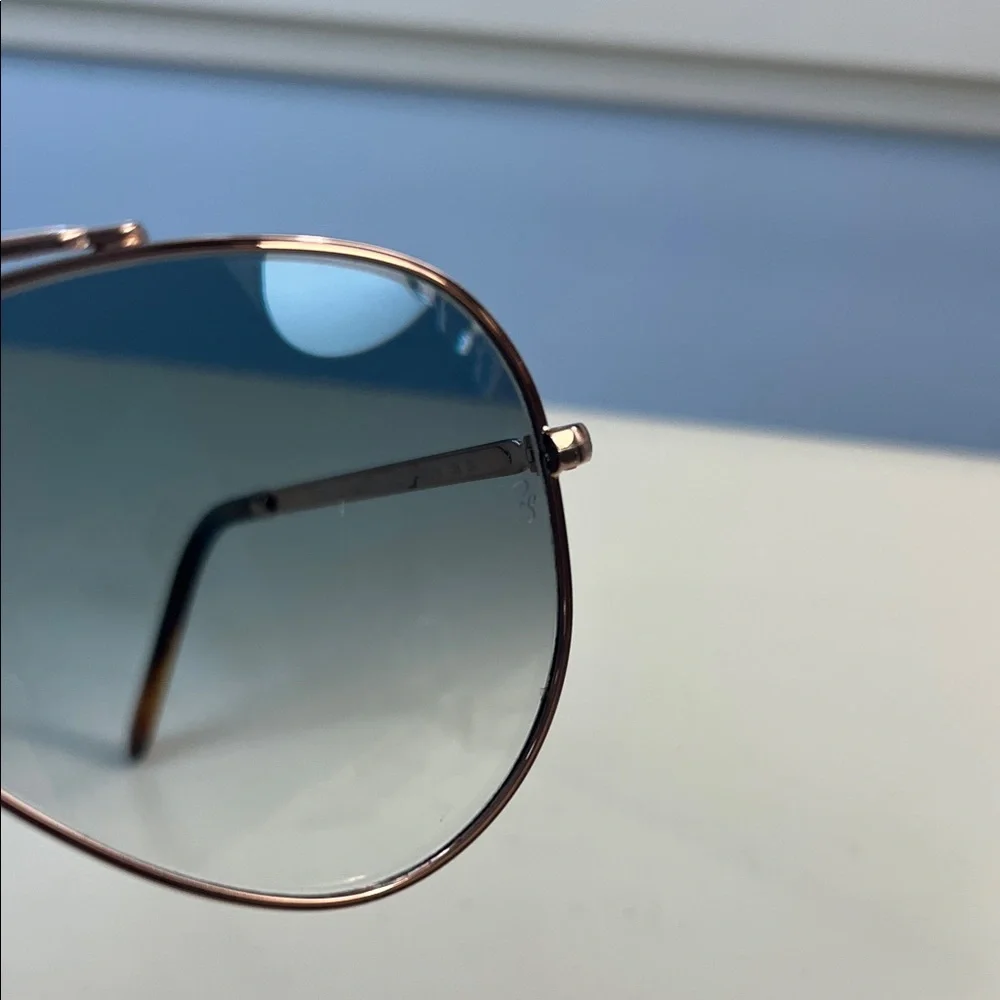 Ray-Ban Aviator Sunglasses - Picture 4 of 6